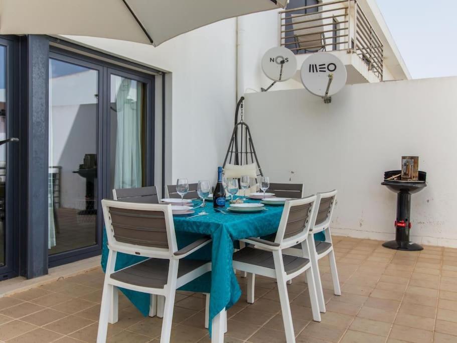 Rainbow House - Sea View & Pool & Garage & Garden & Albufeira 빌라 외부 사진