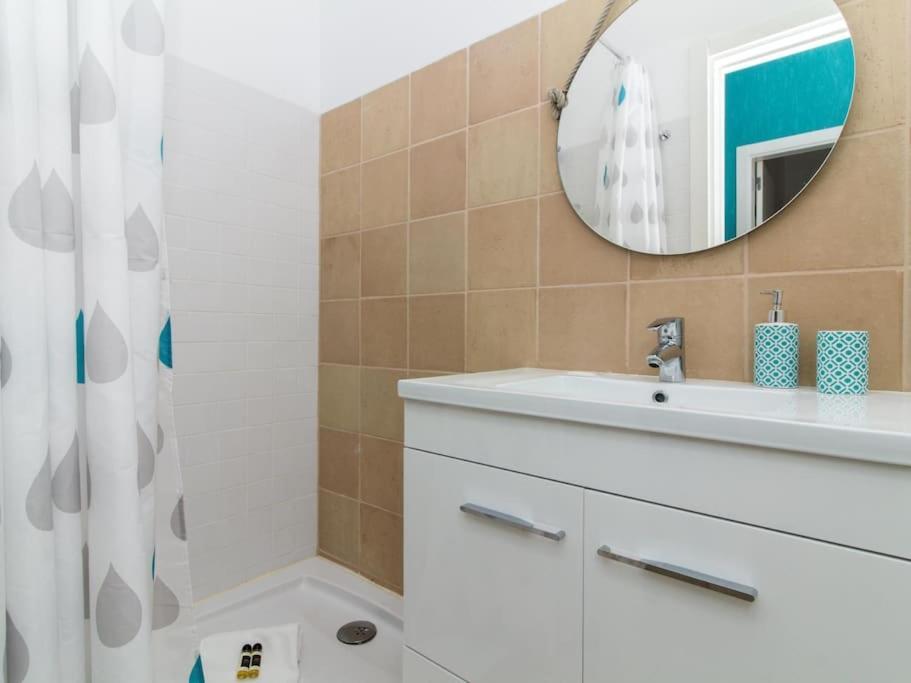 Rainbow House - Sea View & Pool & Garage & Garden & Albufeira 빌라 외부 사진