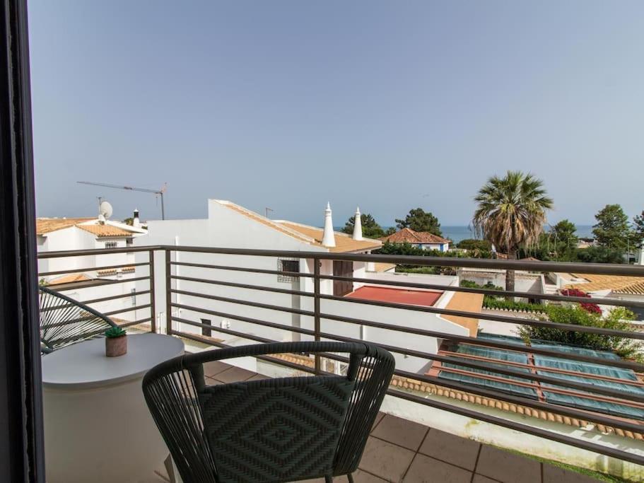 Rainbow House - Sea View & Pool & Garage & Garden & Albufeira 빌라 외부 사진