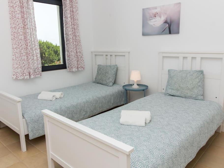 Rainbow House - Sea View & Pool & Garage & Garden & Albufeira 빌라 외부 사진