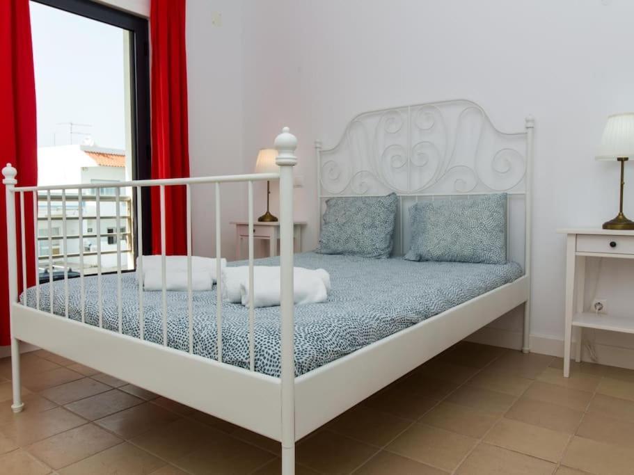 Rainbow House - Sea View & Pool & Garage & Garden & Albufeira 빌라 외부 사진